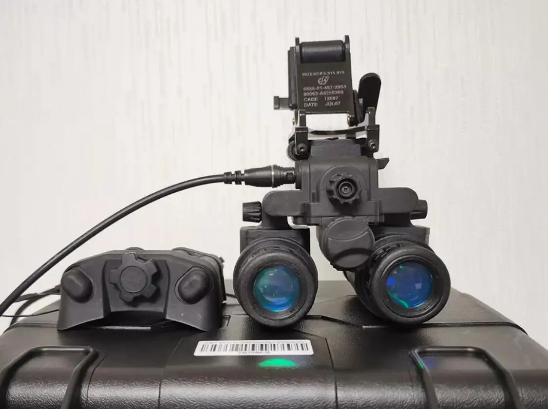 Tactical Dummy Luminous LED PVS-31 NVG Model + Helmet PVS31 NVG Mount