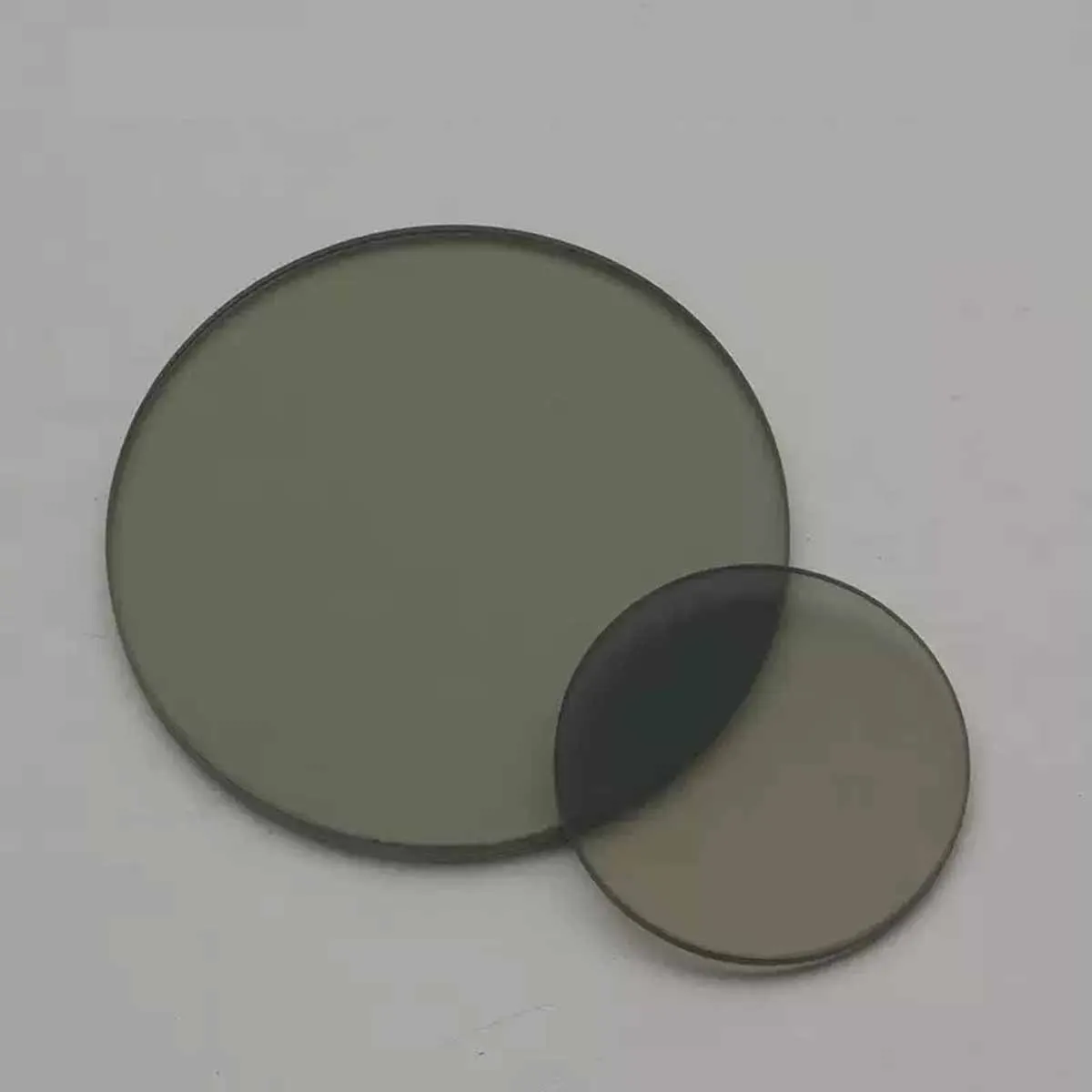 Industrial lenses, circular polarizers, polarizers, optical glass lenses, filters, spectrometers, CPL for eliminating reflection