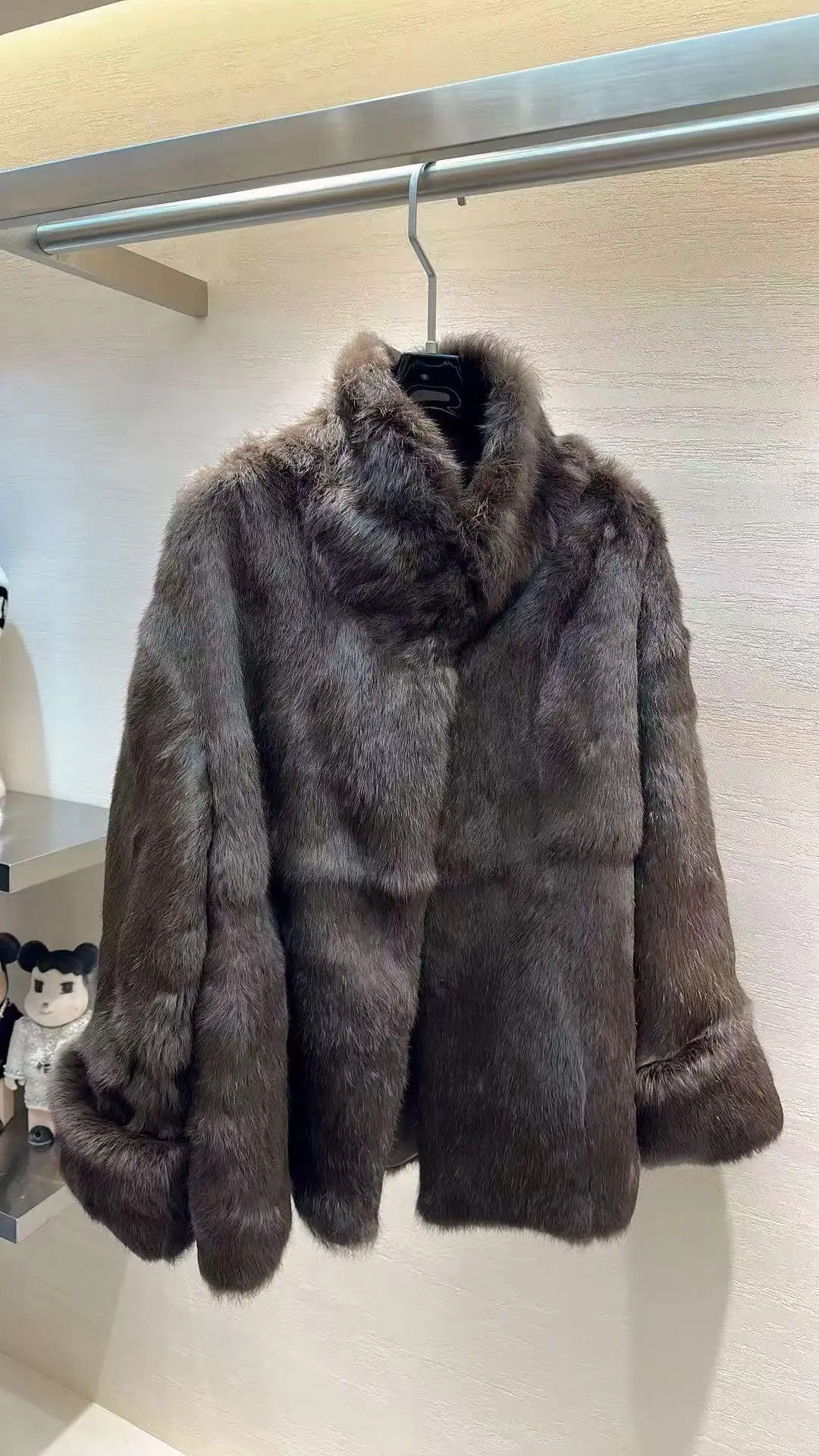 

Autumn and winter new style French art retro elegant rabbit fur fur fur warm stand collar design plush coat women's clothing