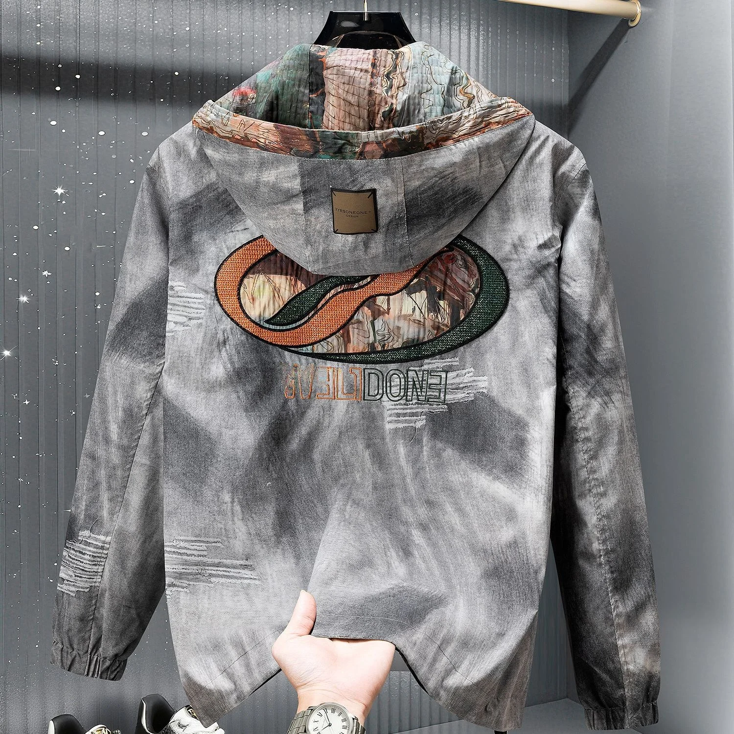 

Новая мужская толстовка с вышивкой и эффектом тай-дай, повседневная тонкая осенняя куртка из полиэстера, рукава 3/4 длины