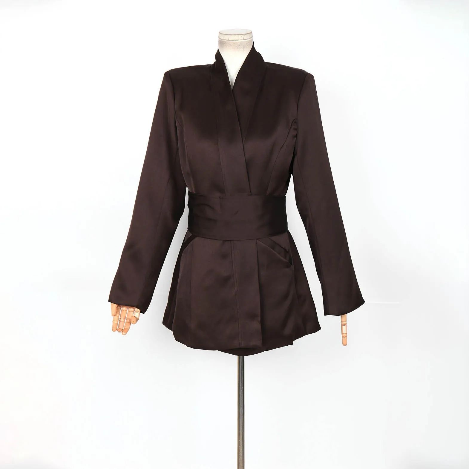 

Женская весенняя куртка 2025 года, новинка, элегантная, с запахом, воротником, длинным рукавом, с поясом на талии, однотонная офисная женская верхняя одежда, модная облегающая одежда