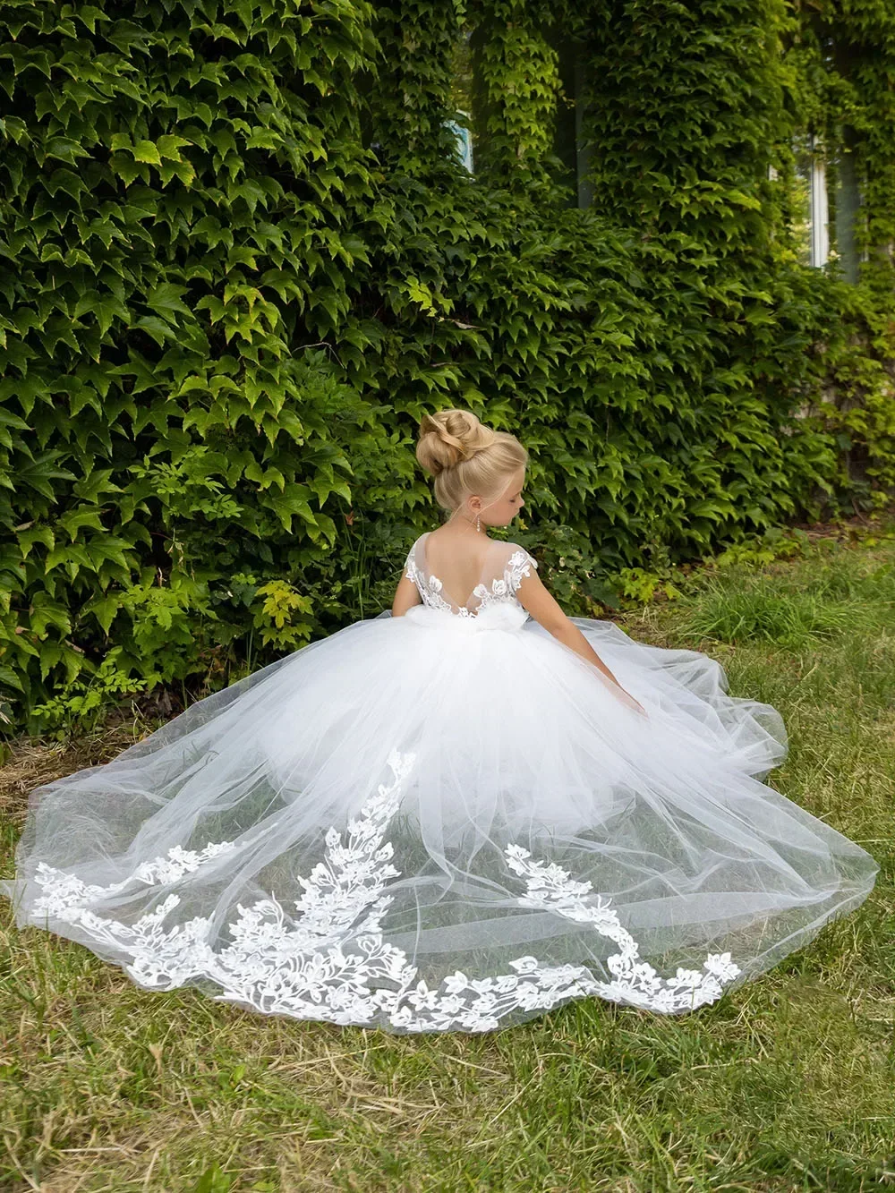 Apliques de encaje sin mangas elegante niñas largas comunión desfile vestido de fiesta personalizado vestido de niña de flores blancas para boda