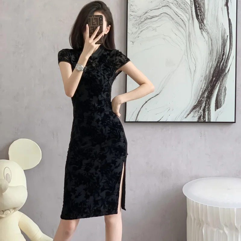 

Black 2023 Summer New Chinese Style Improved Cheongsam Flocking Printing Elastic Slim Fit Wrapped Hip Dress Mid Length Version