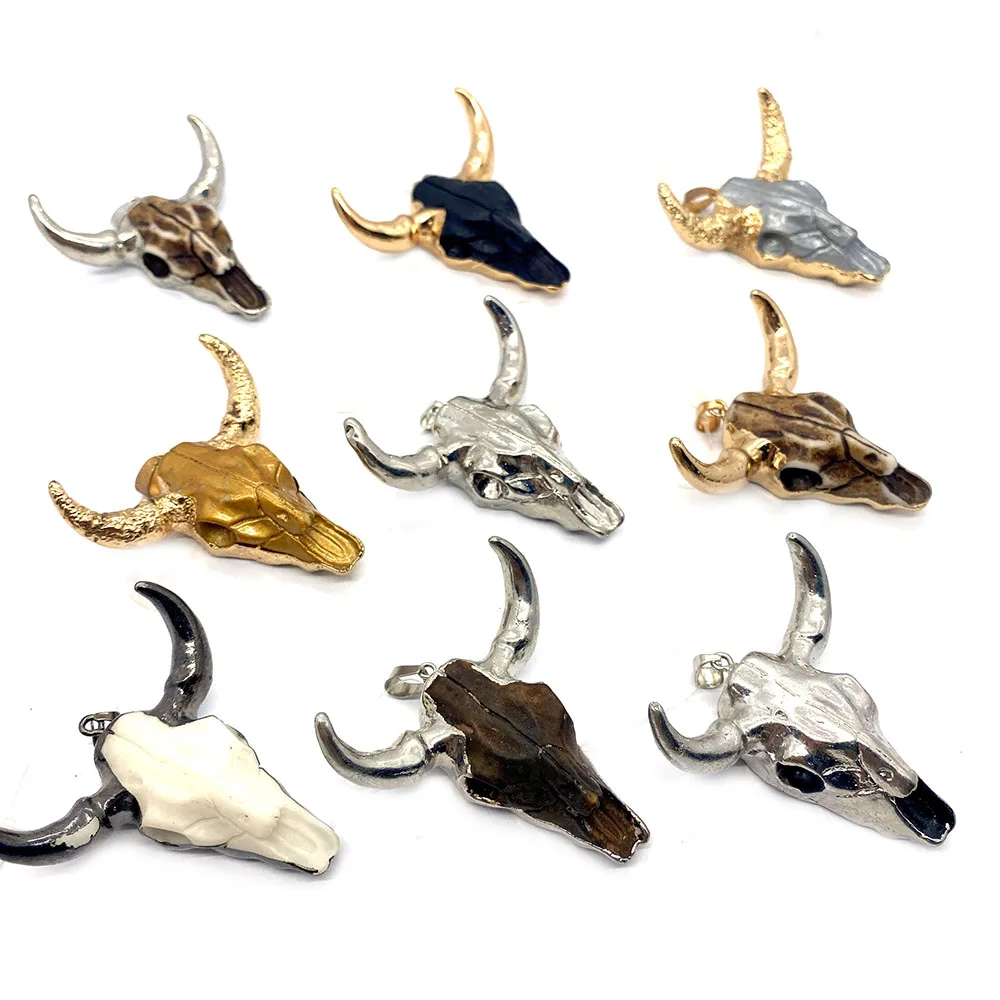 Fashion Resin Retro Ethnic Bull Skull Ox Bone Pendant Acrylic Pendant Color Suitable for DIY Jewelry Making Necklace 45x46mm