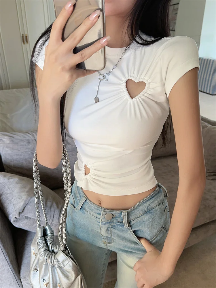 

White Heart aped Hollow out Design ort Sve T-irt Women's Slim Fit round Ne Casual Sle Cotton Top Aviva on Earth