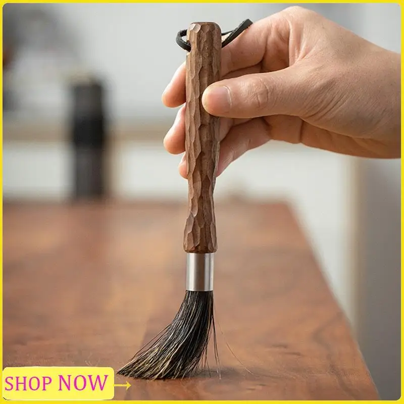 

Especial Professional Coffee Brush, Natural Bristle Coffee Grinder Brush, Walnut Handle Espresso Brush With Lanyard For Barista