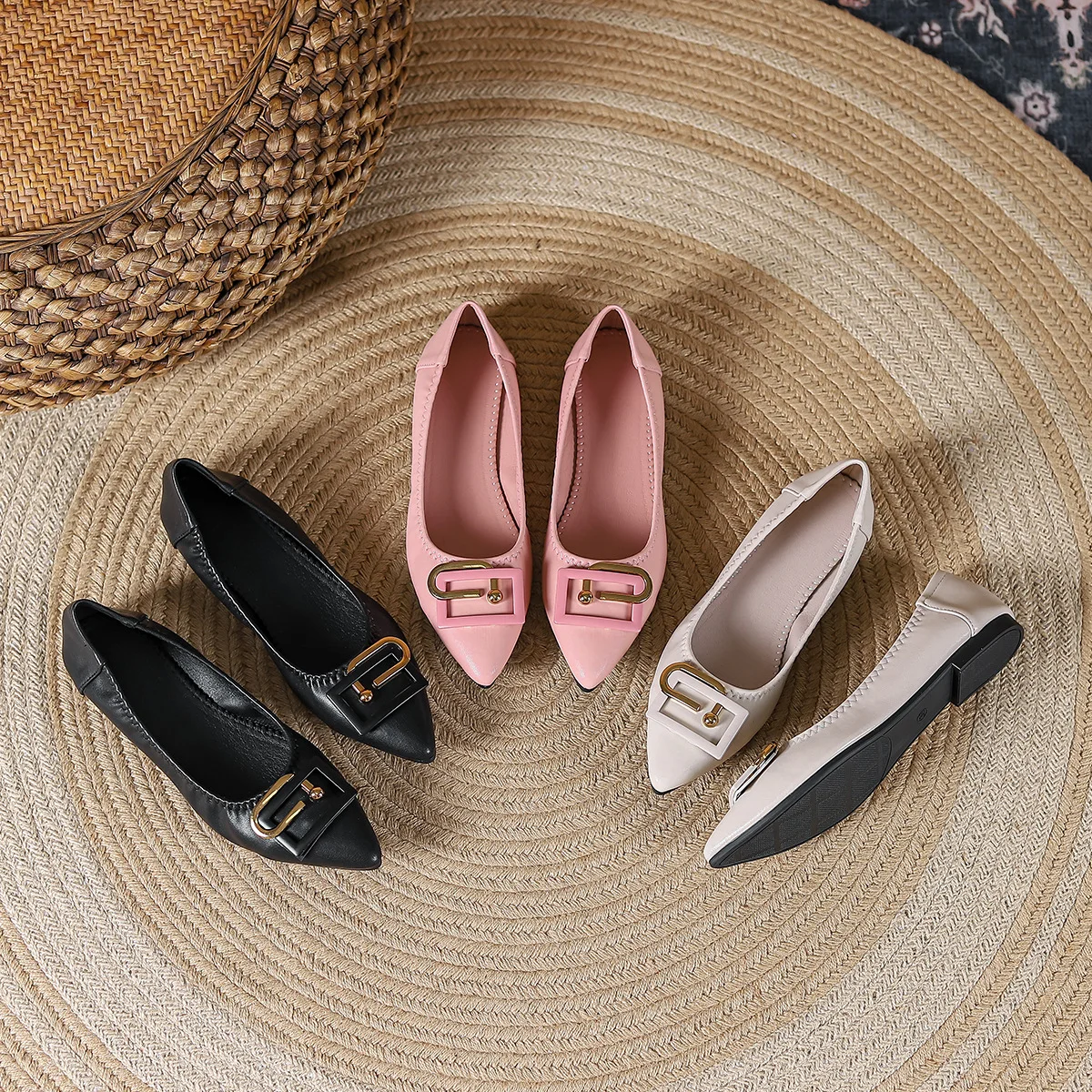 Pointed Toe Flat Shoes Women Metal Buckle Decorated Slip on Shoes Casual Ballet Flats Women Loafers Comfort Ladies Shoes