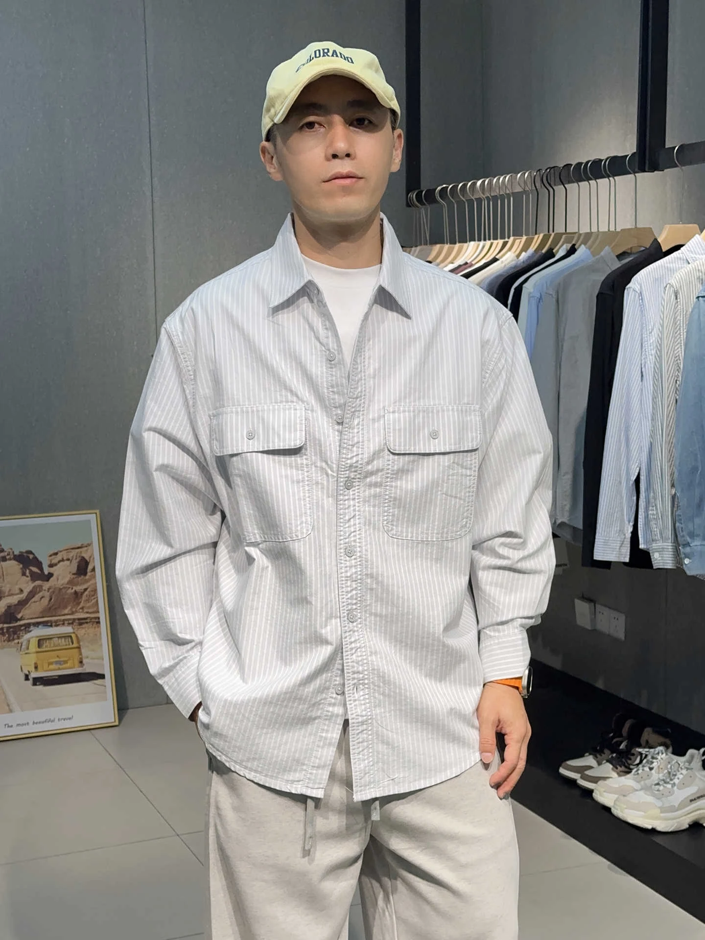 

Мужская рубашка с длинным рукавом в американском стиле, повседневная, в полоску, для ношения под одеждой, весна-осень, в студенческом стиле, топ из полиэфирного волокна