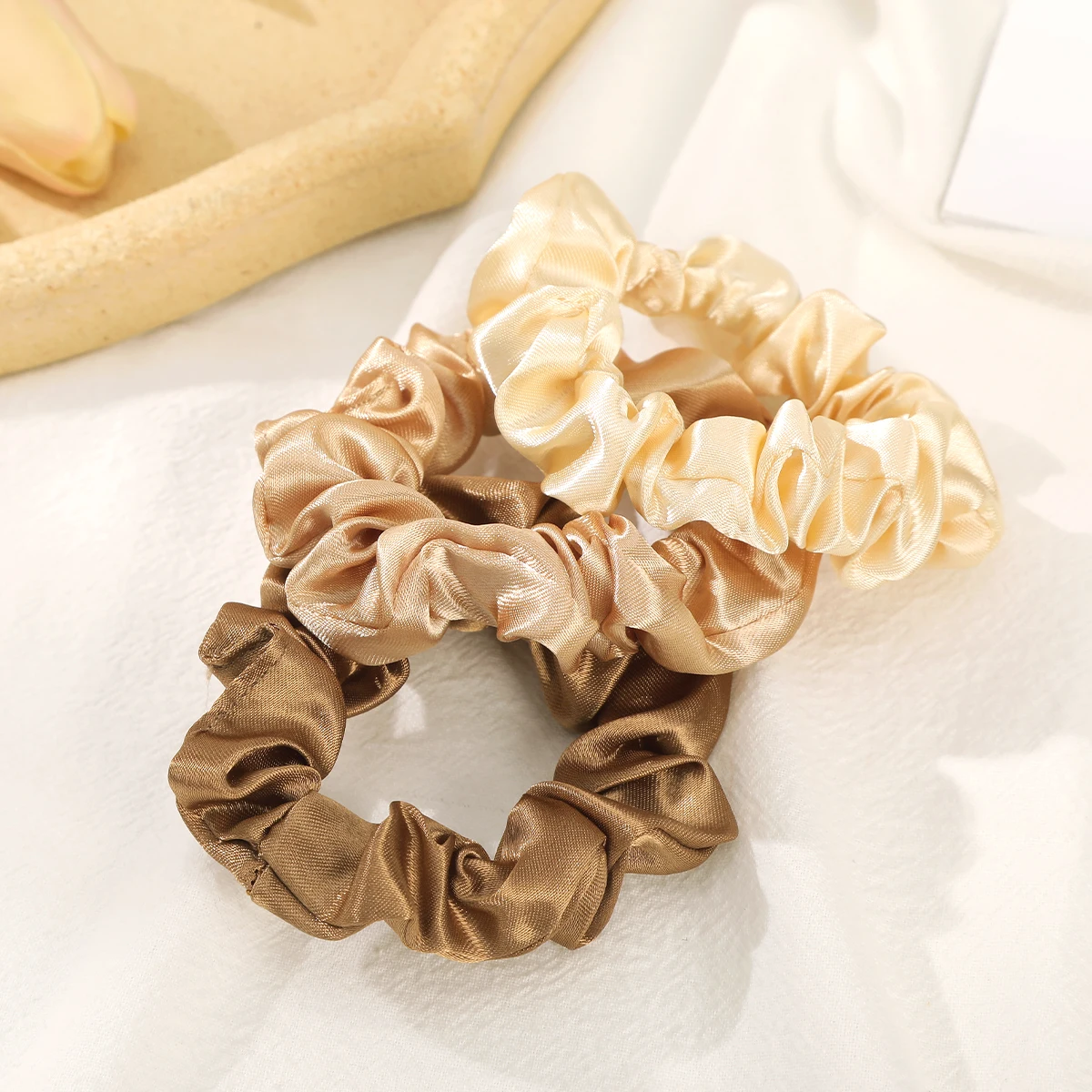 Korean Silk Oversized Scrunchie For Women Elastic Hair Bands Ponytail Holder Elegant Satin Ponytail Hair Rope Hair Tie Accessory