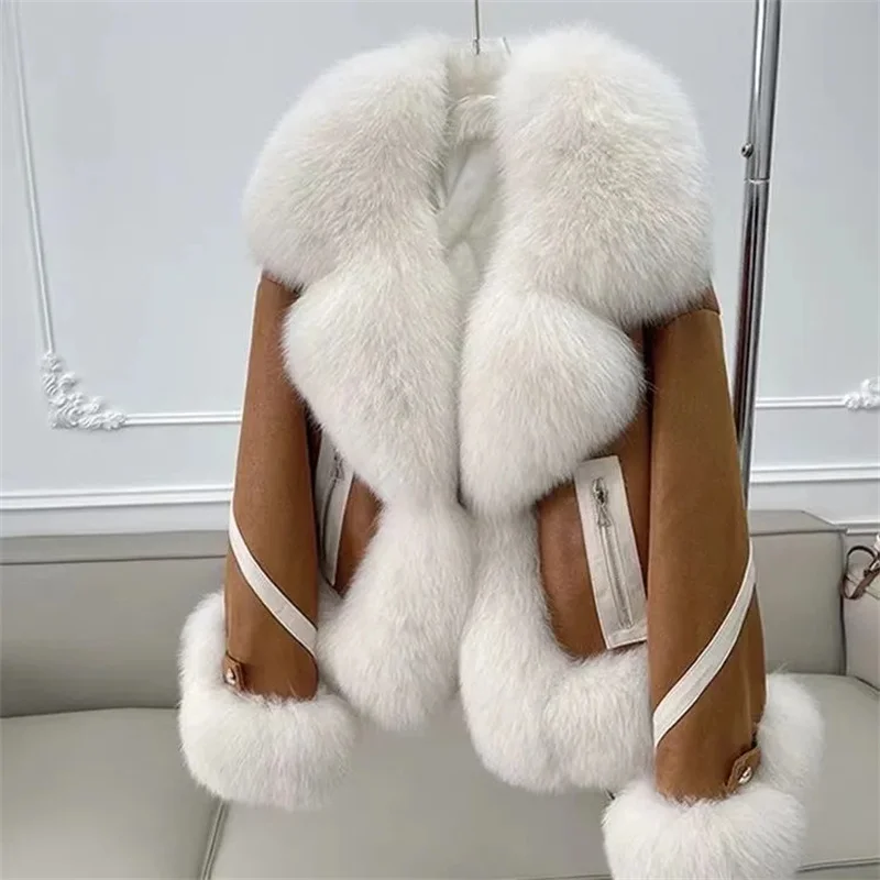 2025 Cappotto in pelle scamosciata impiombata in pelliccia di volpe imitazione Donna Stile corto Inverno Nuovo stile con cotone aggiunto addensato caldo e cappotti di pelliccia