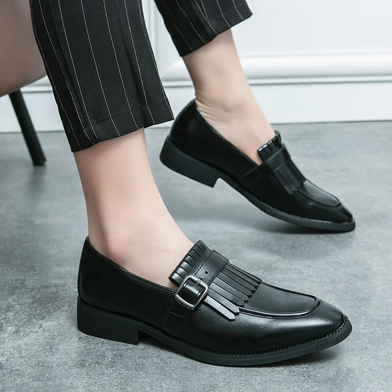 

Men shoes slip on British Style Patent Leather Loafers Men Platform Casual Shoes Design Men Fashion Streetwear Footwear