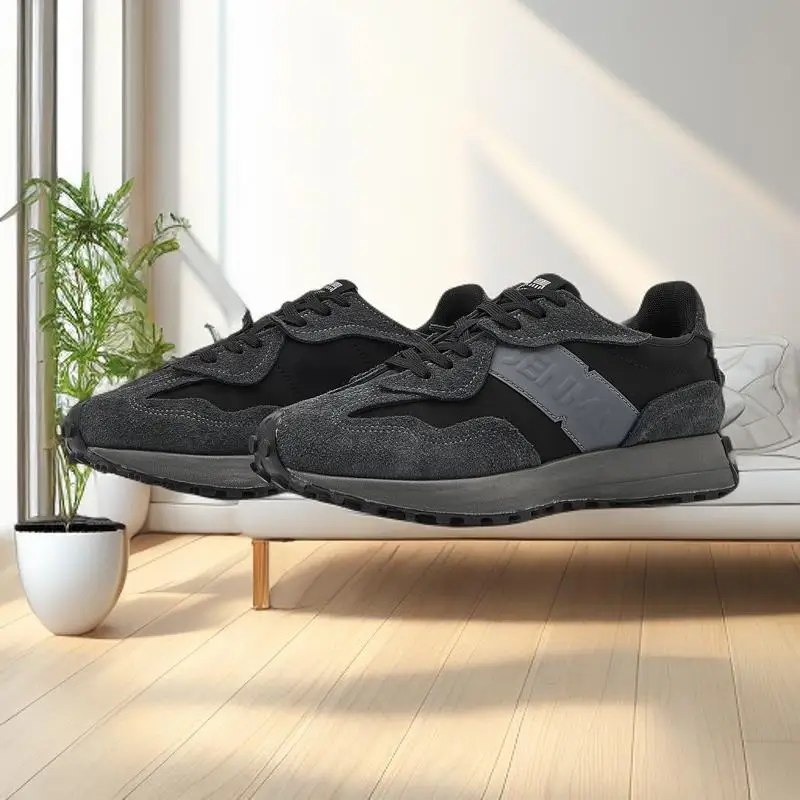 

Модные спортивные повседневные кроссовки, стильные и удобные, с теплой подкладкой.