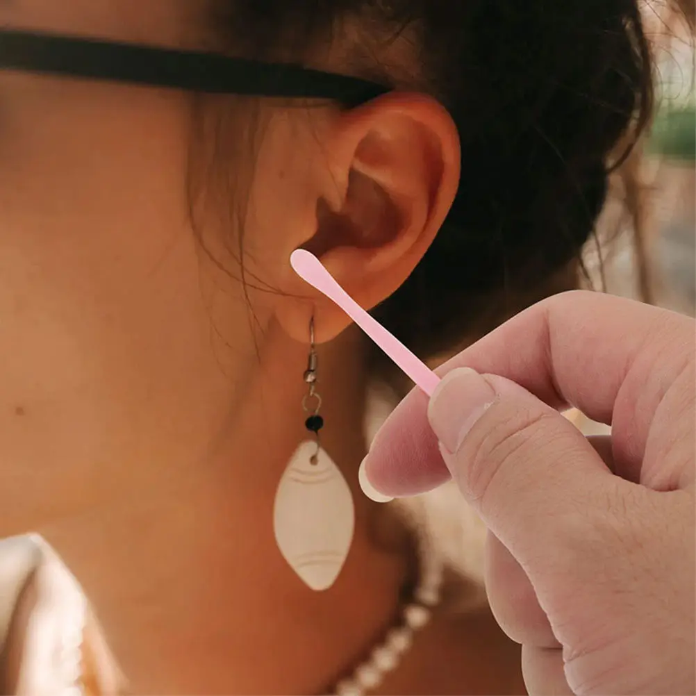 

80 шт. одноразовых пластиковых инструментов для удаления ушной серы, легкие портативные палочки для чистки ушей, экологически чистые средства для удаления ушной серы