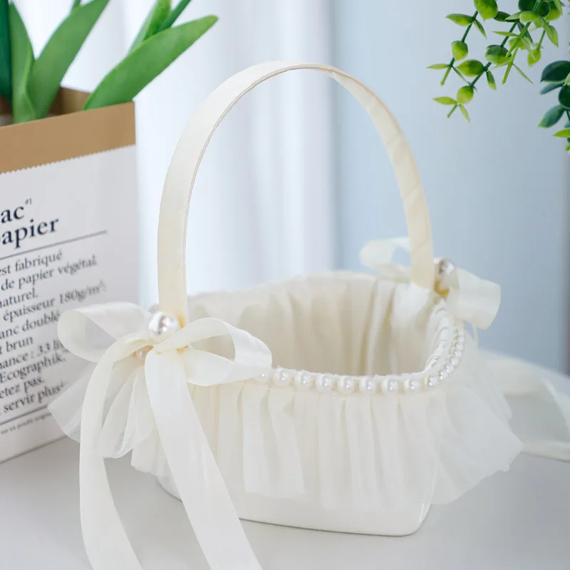 結婚式用フラワーバスケット、愛の形、花びらの紙吹雪、キャンディーパーティー用品、女の子のフルーツバスケット、家の装飾、1個