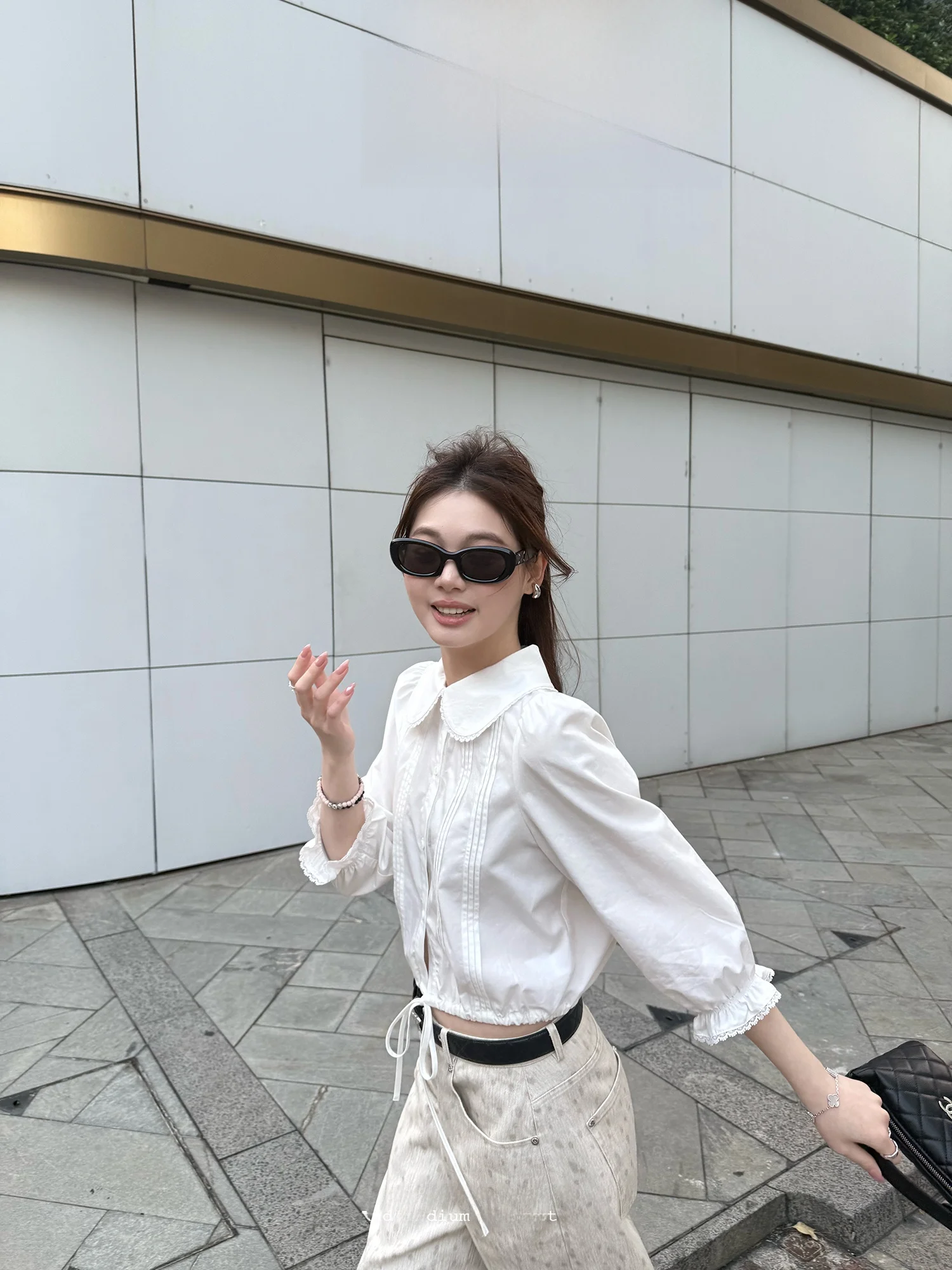 

Y Studio Morning Fog White: Женская рубашка с воротником-стойкой, высокой талией, для весеннего образа, для молодых девушек, с идеальной посадкой, дышащая, приятная к коже.