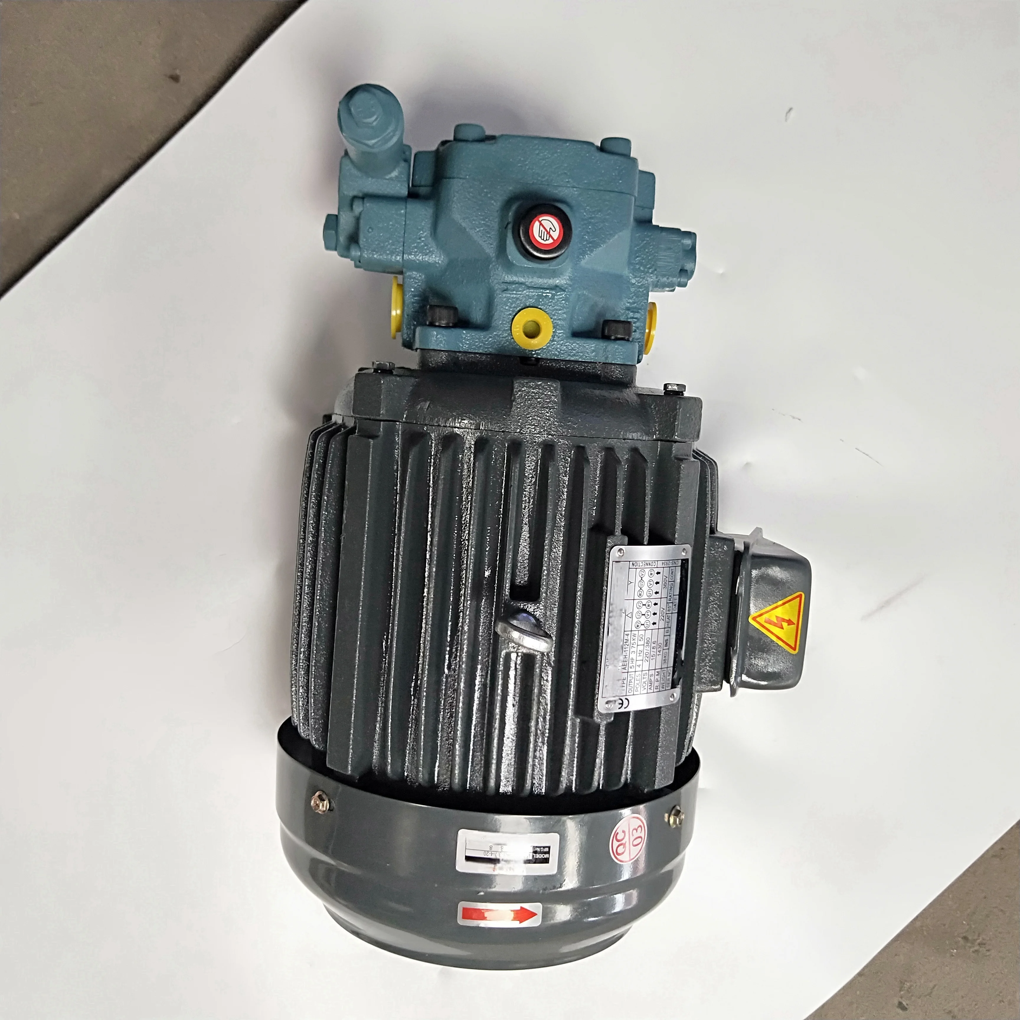 Hydraulic Variable Vane Pump with Motor UVC-1A-1A3-3.7-4-20 Combination Motor VDC-1B-1A3-20 Variable Volume Oil Pump