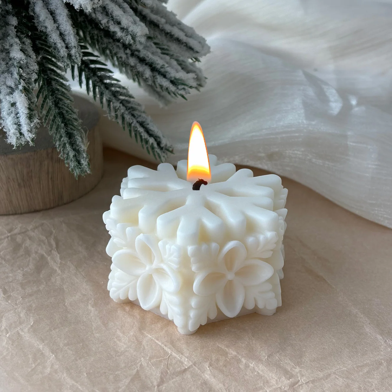 1Pc Christmas Snowflake Scente - Home Fragrance Vanilla Scented Candle 评论和价格