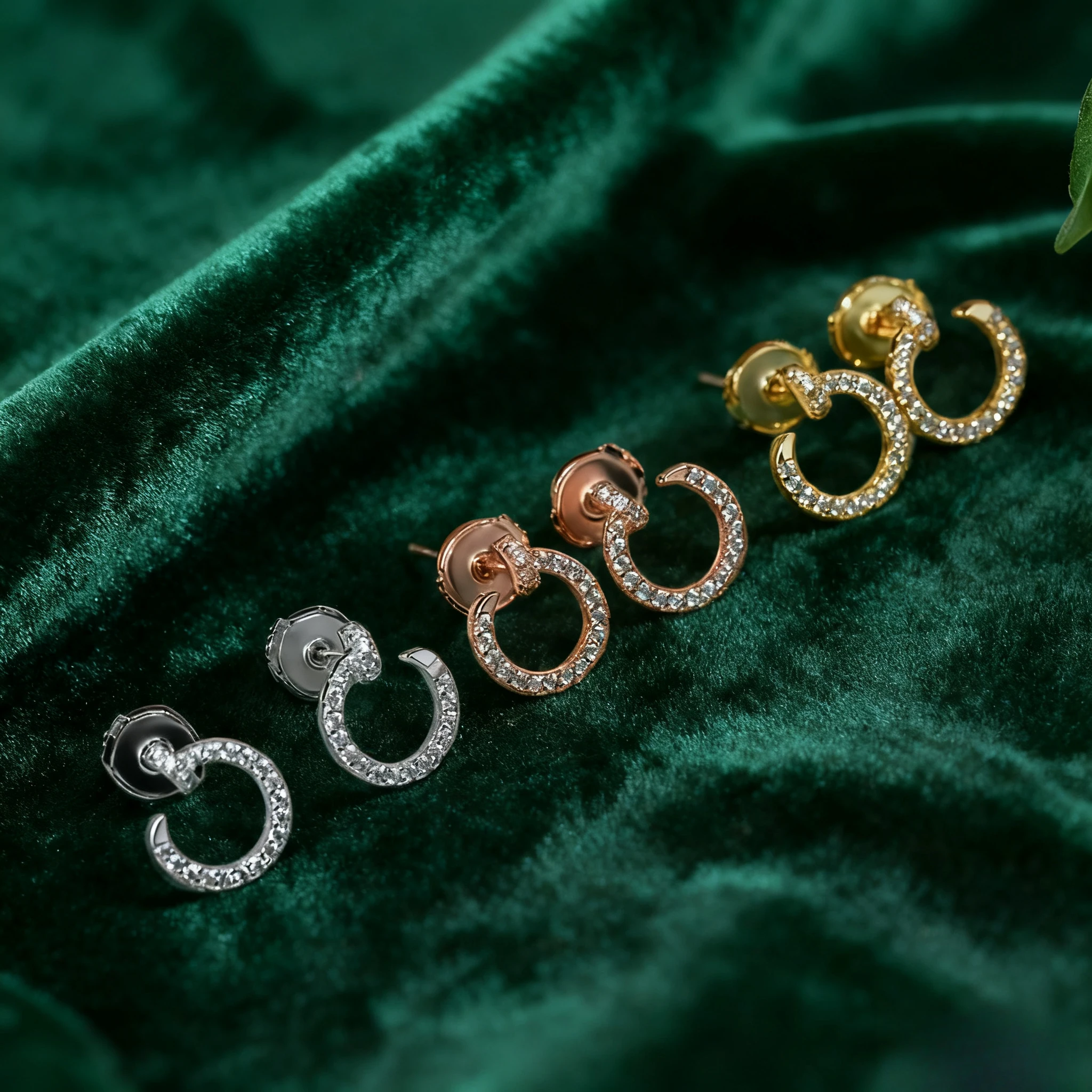 

2025 модные ювелирные изделия, хит продаж, новые мини-серьги для ногтей, женские модные простые изысканные ювелирные изделия класса люкс, подарок для пары