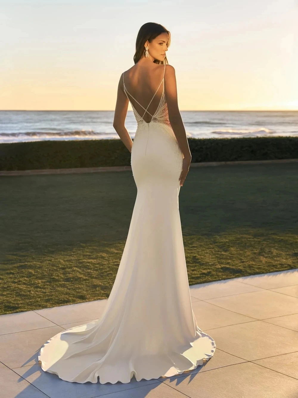 Simple Satin Wedding Dresses Sexy Bridal Gowns Deep V-Neck Sleeveless Backless Sheath Robes Vestidos De Novia Customized 2025