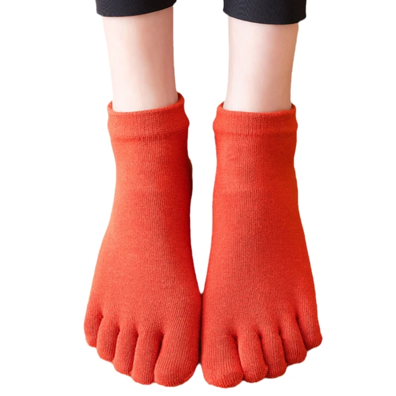 Women Men Grippy Yoga Socks with Grippers Solid Color 5 Toe Separator Non Slip Sticky Hosiery for Barre Pilates