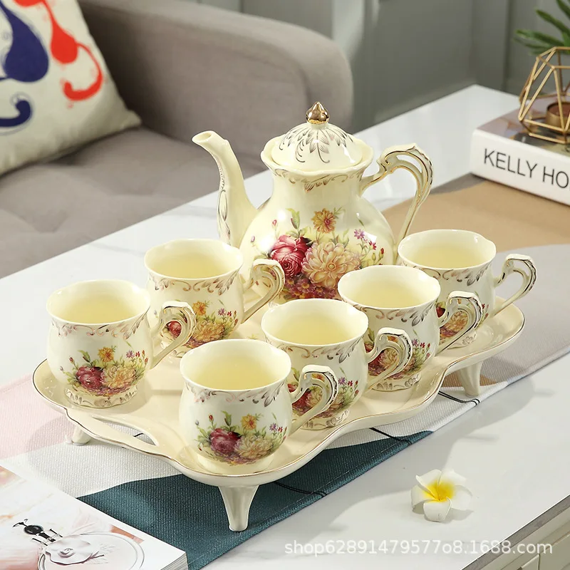 European Painted Flowers Porcelain Cup and Saucer Set Coffee Tea Cup Ceramic Teapot Living Room Decor Gilded Tea Set Ornaments