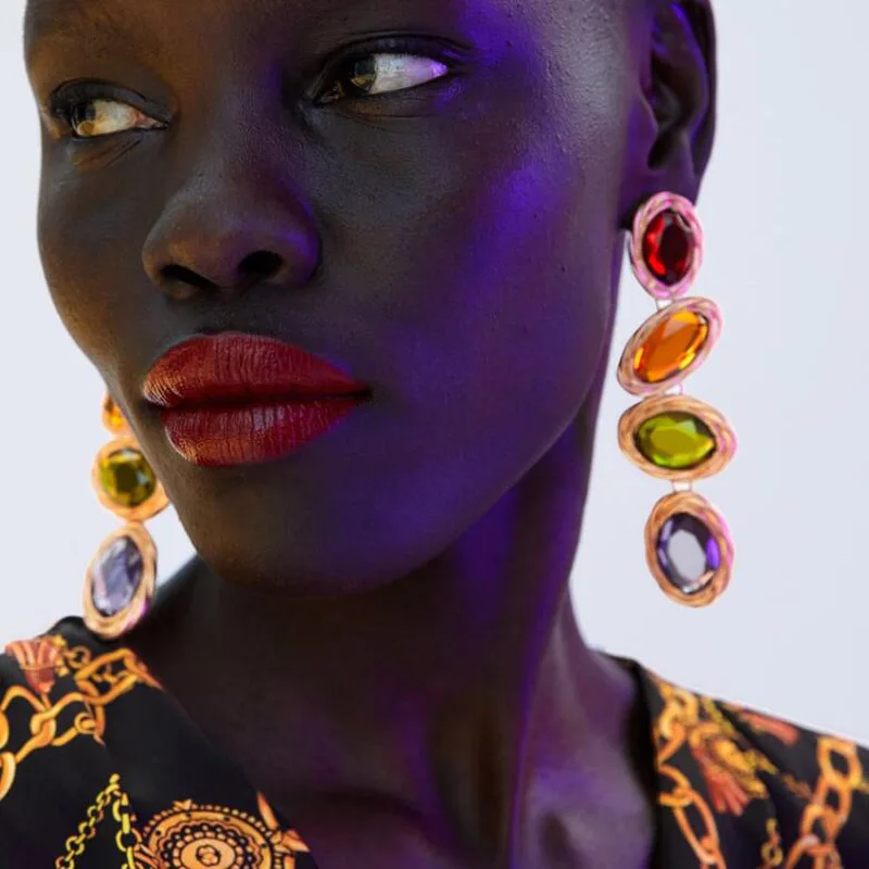 Cross-border jewelry, earrings, exaggerated alloy diamond-encrusted contrasting earrings, sent by the source manufacturer on beh