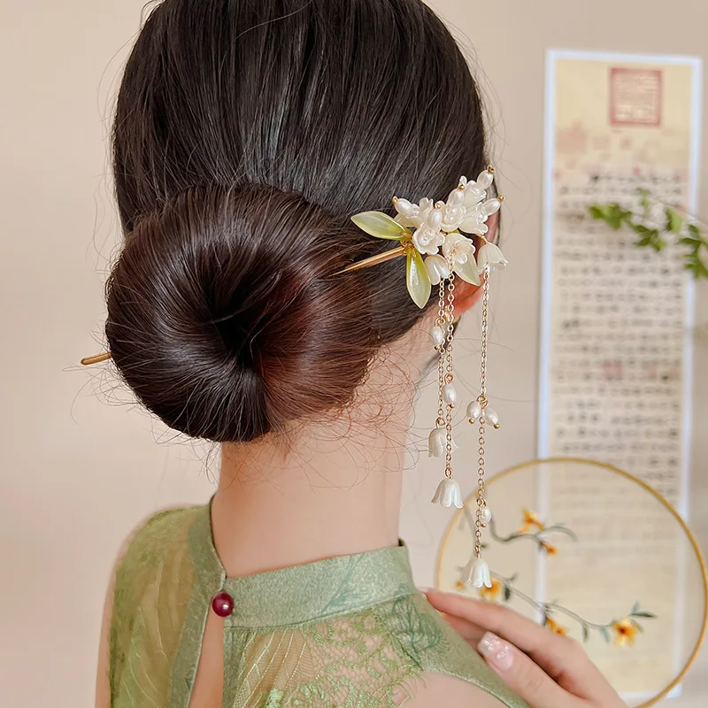 Ancient Pearl Lily Fringe Hairpin New Chinese Back Head Hair Clip Simple Elegant Step Shake Antique Hair Accessories