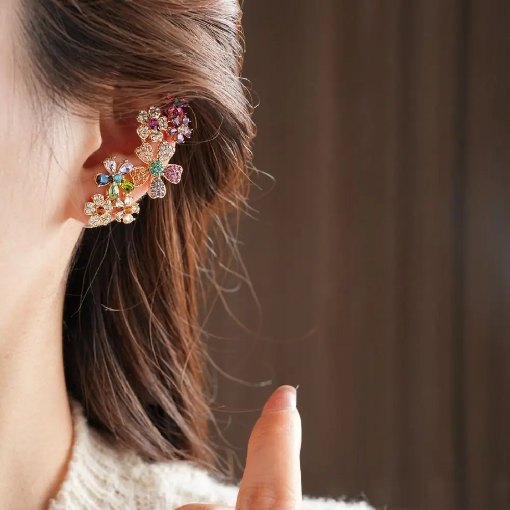 Elegant Sweet Rhinestone Flower Earrings Hollow Out Ear Jewelry Shining Flower Earrings Colored Ornaments Sweet Ear Clips Women