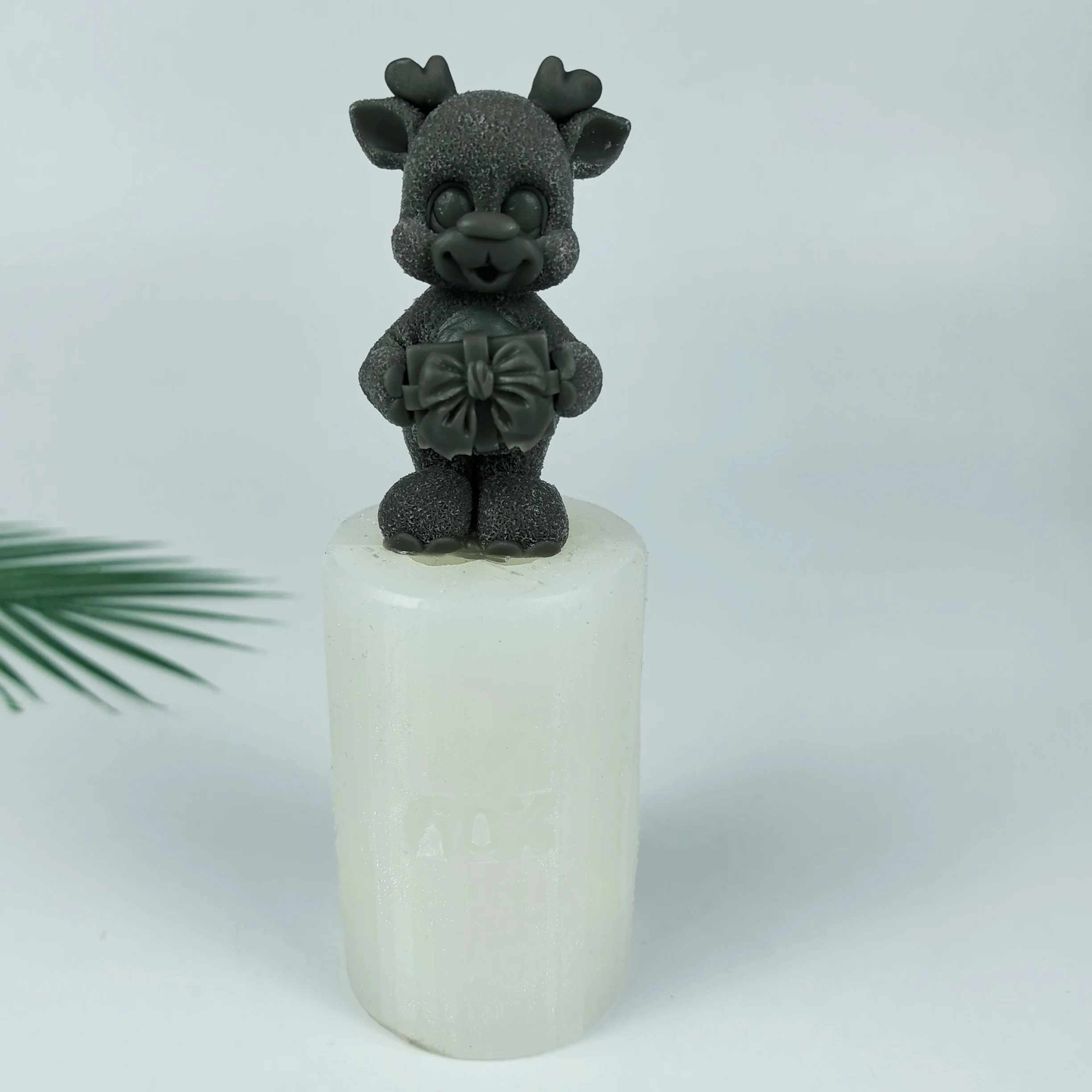 

3D Animals Mold Christmas Deer Gift Box Moulds Silicone Candle Soap Molds Clay Resin Wedding Birthday Candles Handmade DW0800