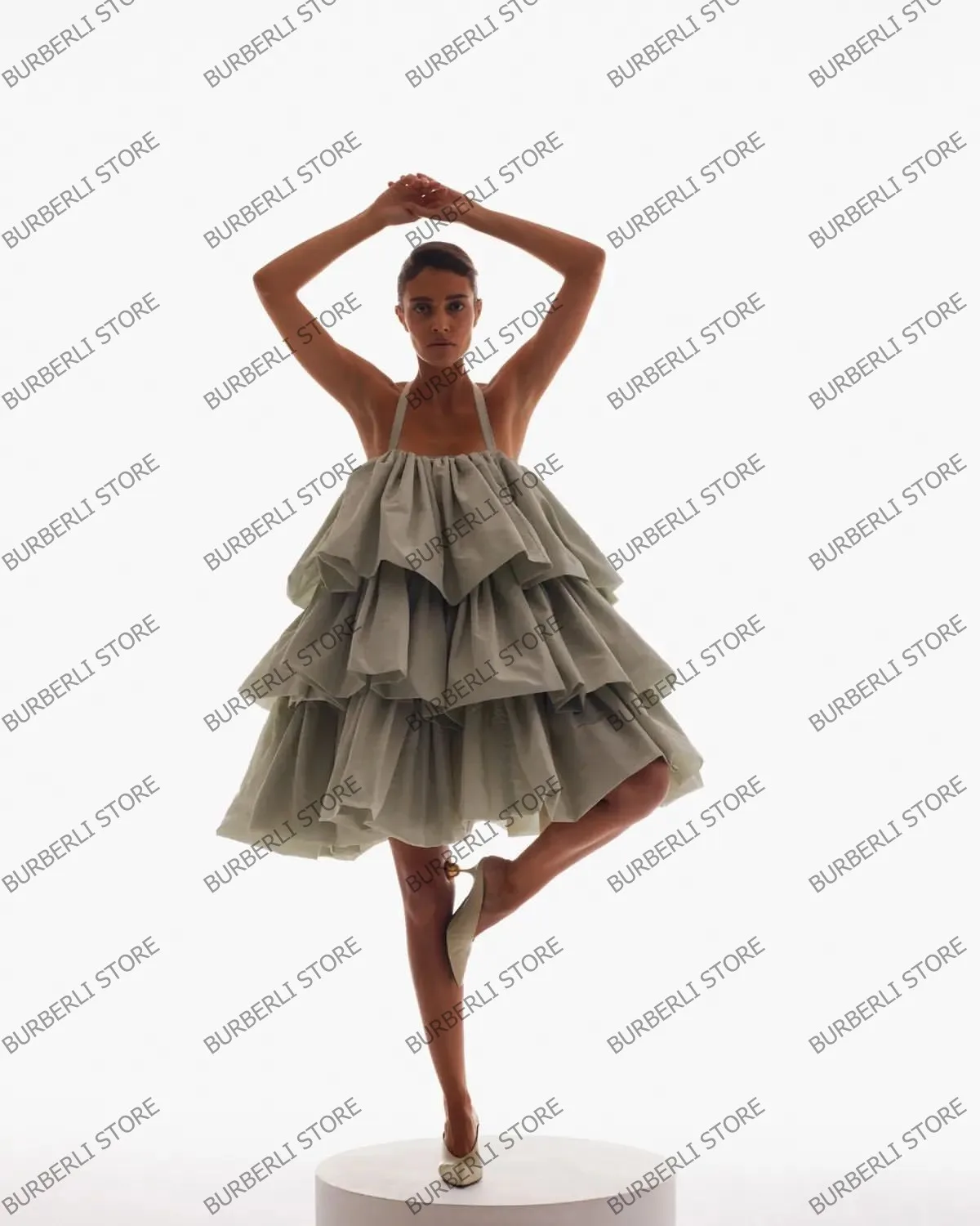 Cute Ruffles Tiered Satin Summer Dresses Sexy Halter Gray Puffy A Line Women Prom Gowns Mini Length Tutu Brithday Party Dress