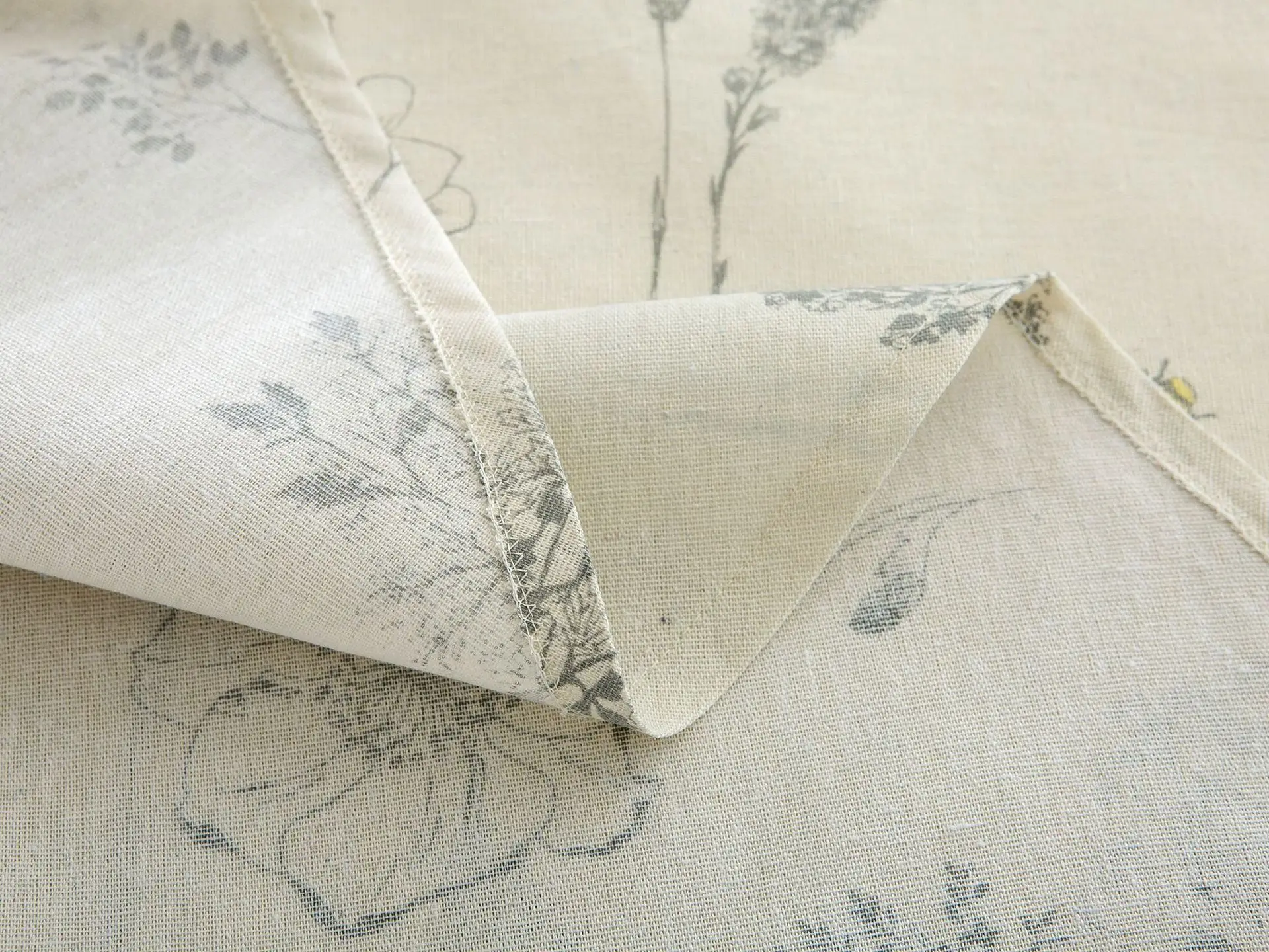 150 cm Round Tablecloth Cotton Linen Table Cloth Dust-Proof Floret Circular Table Cover for Kitchen Dinning Room Tabletop Decor
