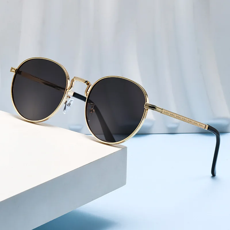 New Classic Square Aviator Sunglasses for Men Women UV Protection Retro Metal Frame Trendy Outdoor Driving Shades Glasses
