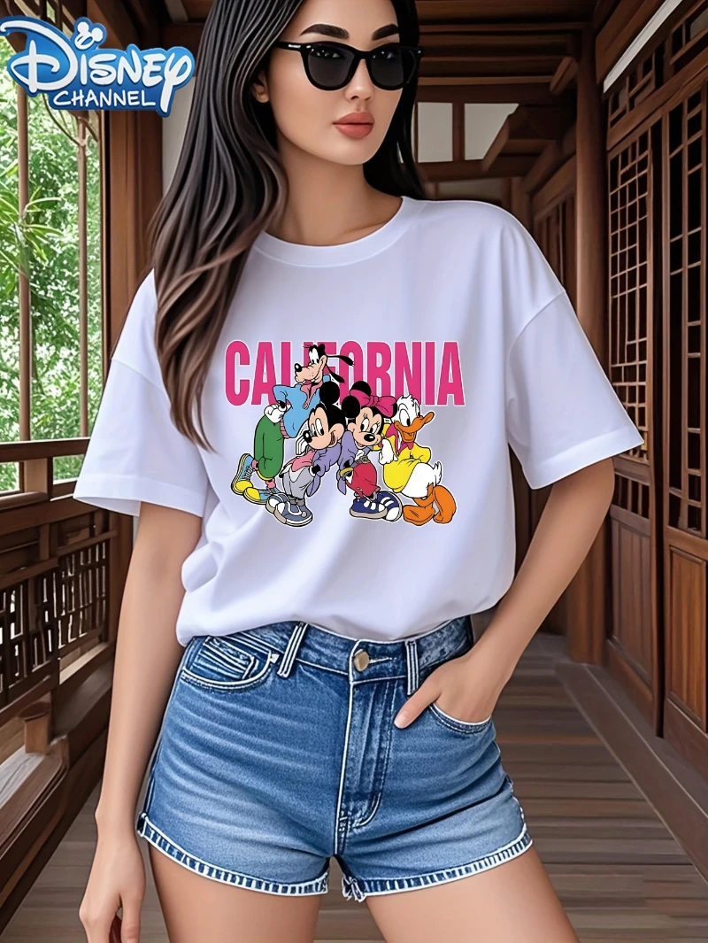 

Футболка Disney, Mickey and Friends Disney Team Uniform, женская футболка, повседневный стиль, универсальная мода, с коротким рукавом