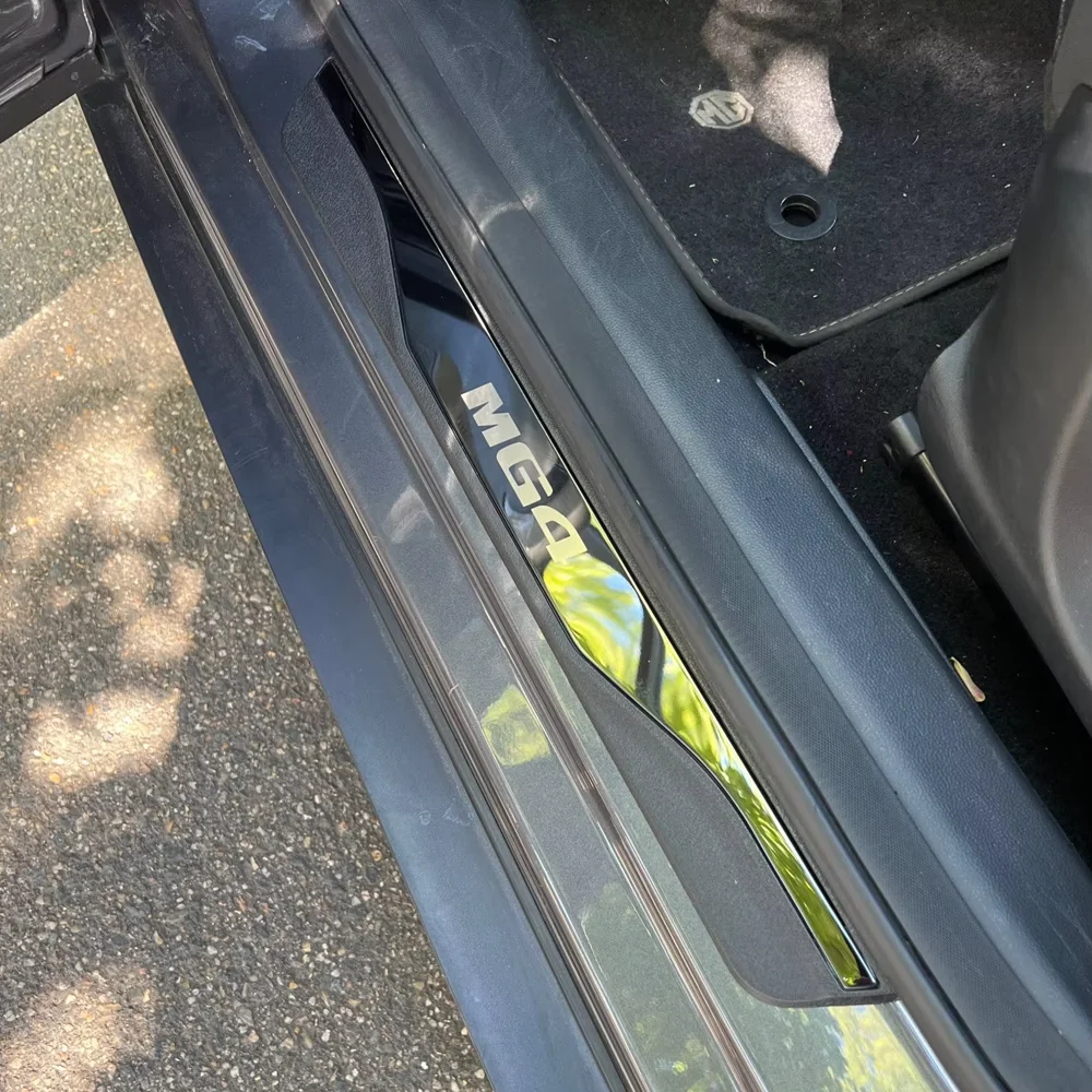 Für MG4 Urban 2026 2027 Zubehör Auto Edelstahl Kunststoff Türschwellerleiste Pedalabnutzungs-Schutzfolie Aufkleber – Detail 3