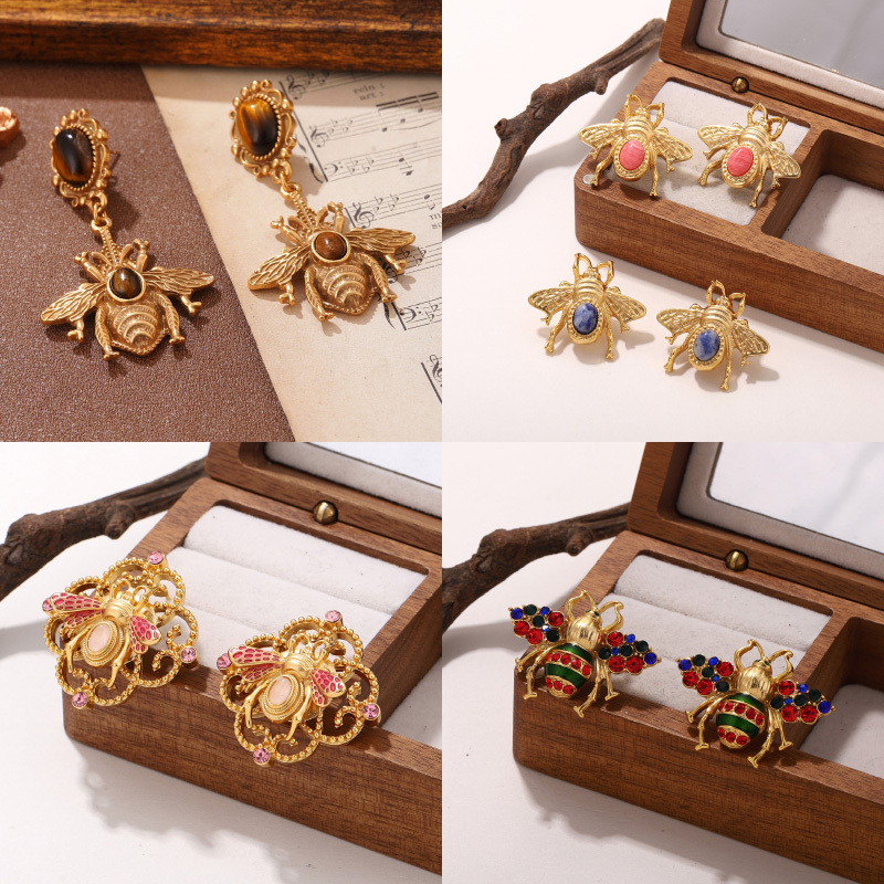  Vintage Elegant Bee Insect Stud Earrings for Women - Gold Tone Statement Jewelry Various Styles Bee Ear Charm Daily Ear Wear 