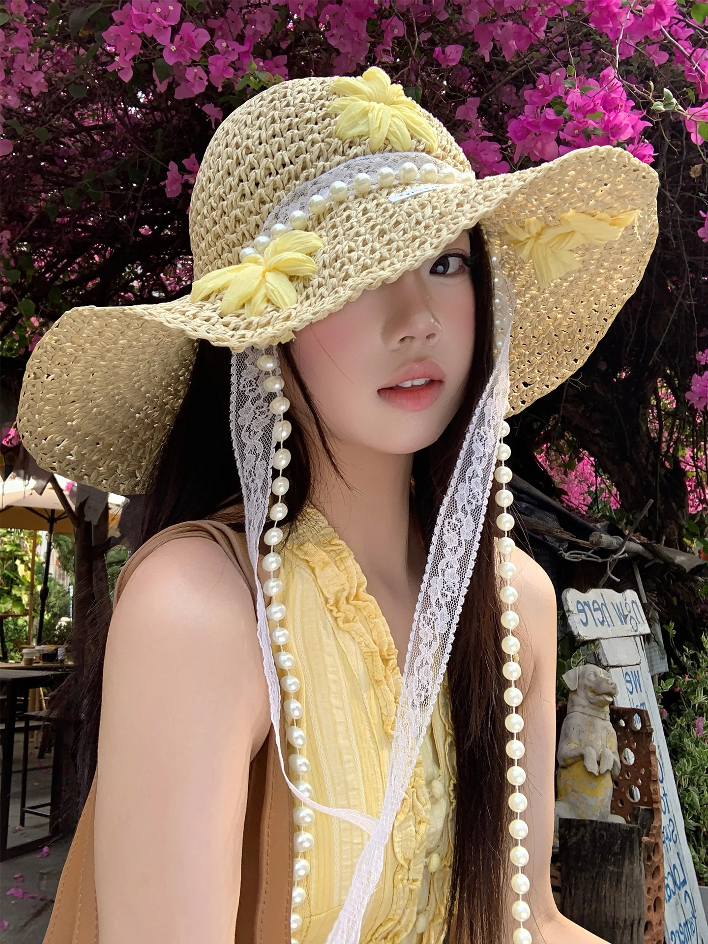 Beach Sun Hat Women's Large Brim Straw Hat Floral Lace Pearl Sash Sunscreen Summer Cap Breathable Outdoor Hat for Young Women