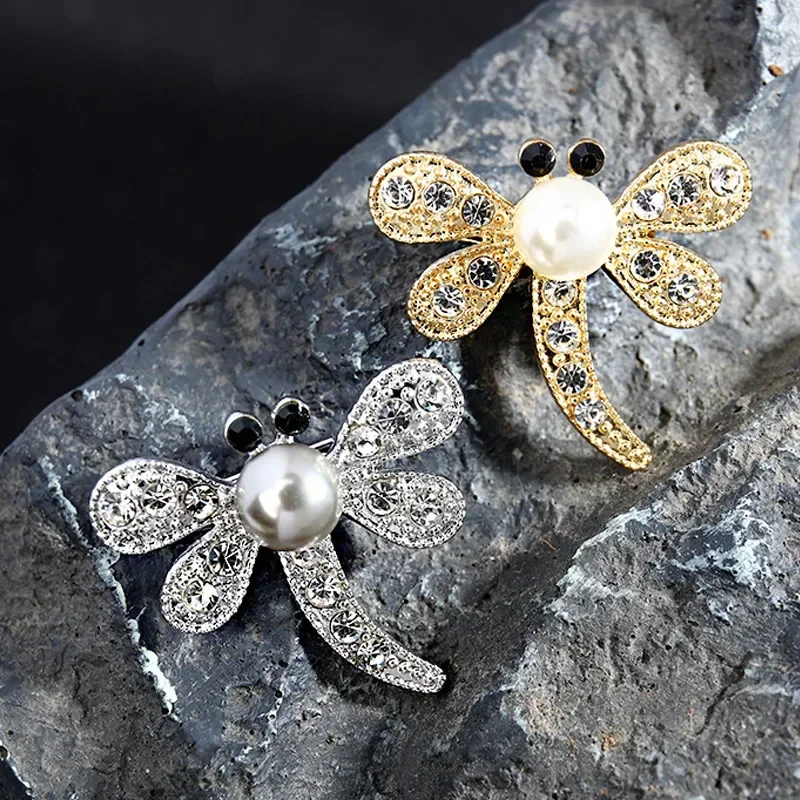 Lovely Dragonfly Brooches for Men Women Lovely Insect Pins Accessories Party Gifts Spring Summer Holiday Gift 2026 Trend