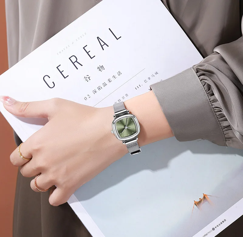 ساعة كلاسيكية رائعة، مدمجة، بسيطة، فاخرة خفيفة، ساعة نسائية مربعة الشكل على طراز المؤشر المتخصص