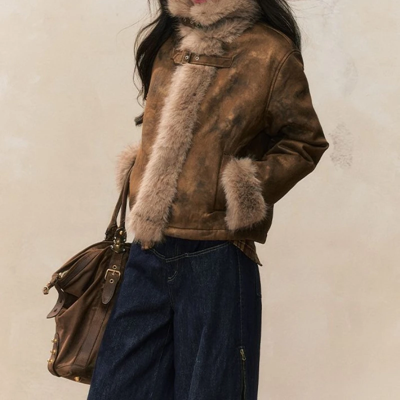 Jaket Musim Gugur dan Musim Dingin dengan Desain Patchwork Bulu yang Stylish Jaket Biker Wanita Jaket Kulit dan Bulu Terpadu