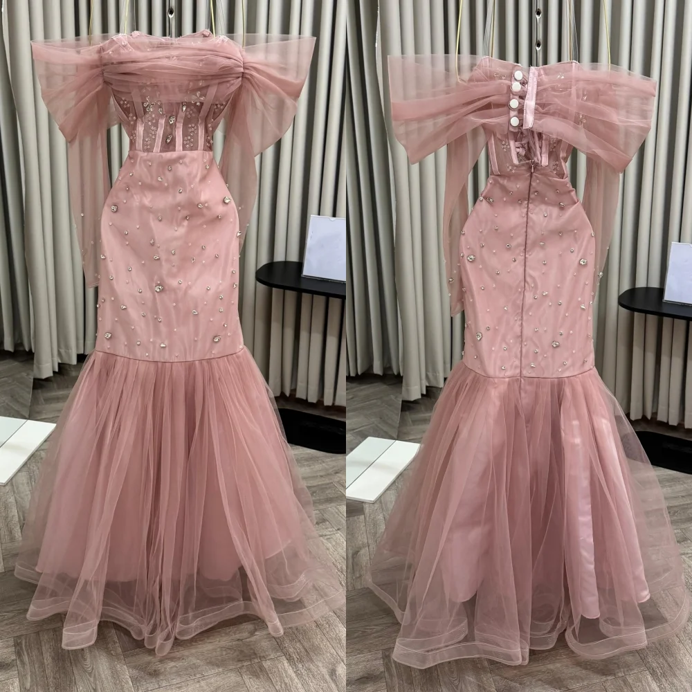 ชุดเดรสยาวทรงเมอร์เมดแบบเปิดไหล่ แต่งลายปักเลื่อมแบบจีน สำหรับงานพิเศษ ออกแบบตามสั่ง