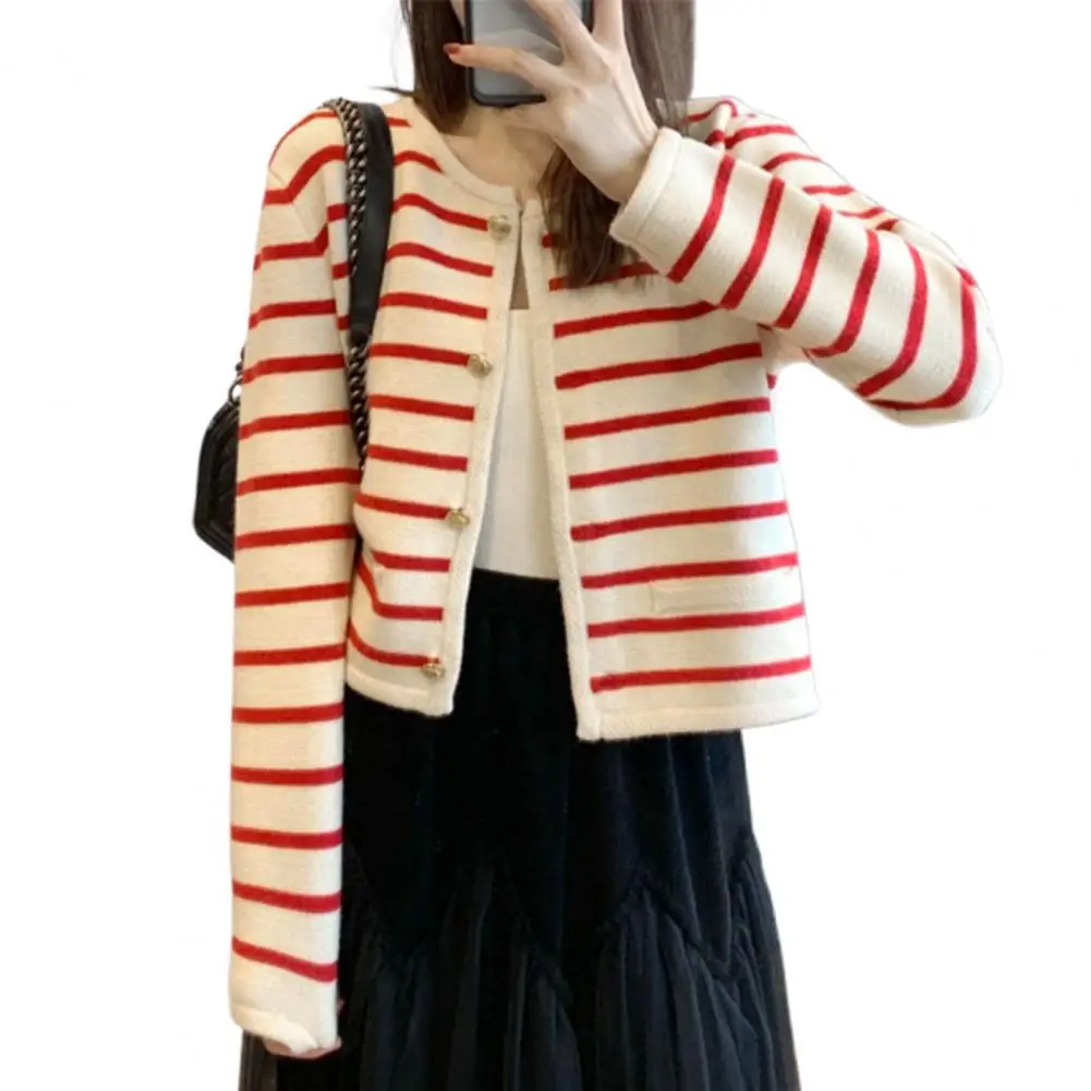 

Long Sleeve Sweater Chic Round Neck Striped Print Sweater Coat with Single-breasted Buttons Women's Long Sleeve Knit for Stylish