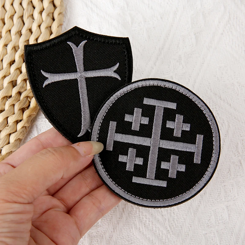 جديد! الصليبية الصليب بقع المعنويات فارس المطرزة السحابة درع هوك وحلقة شارات #1