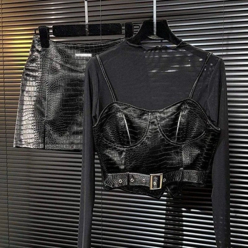 French Retro Light Luxury High-end Jacket, Mesh Design Sense Set, Women's Autumn New Slimming Set Short Skirt Fashionable 2026