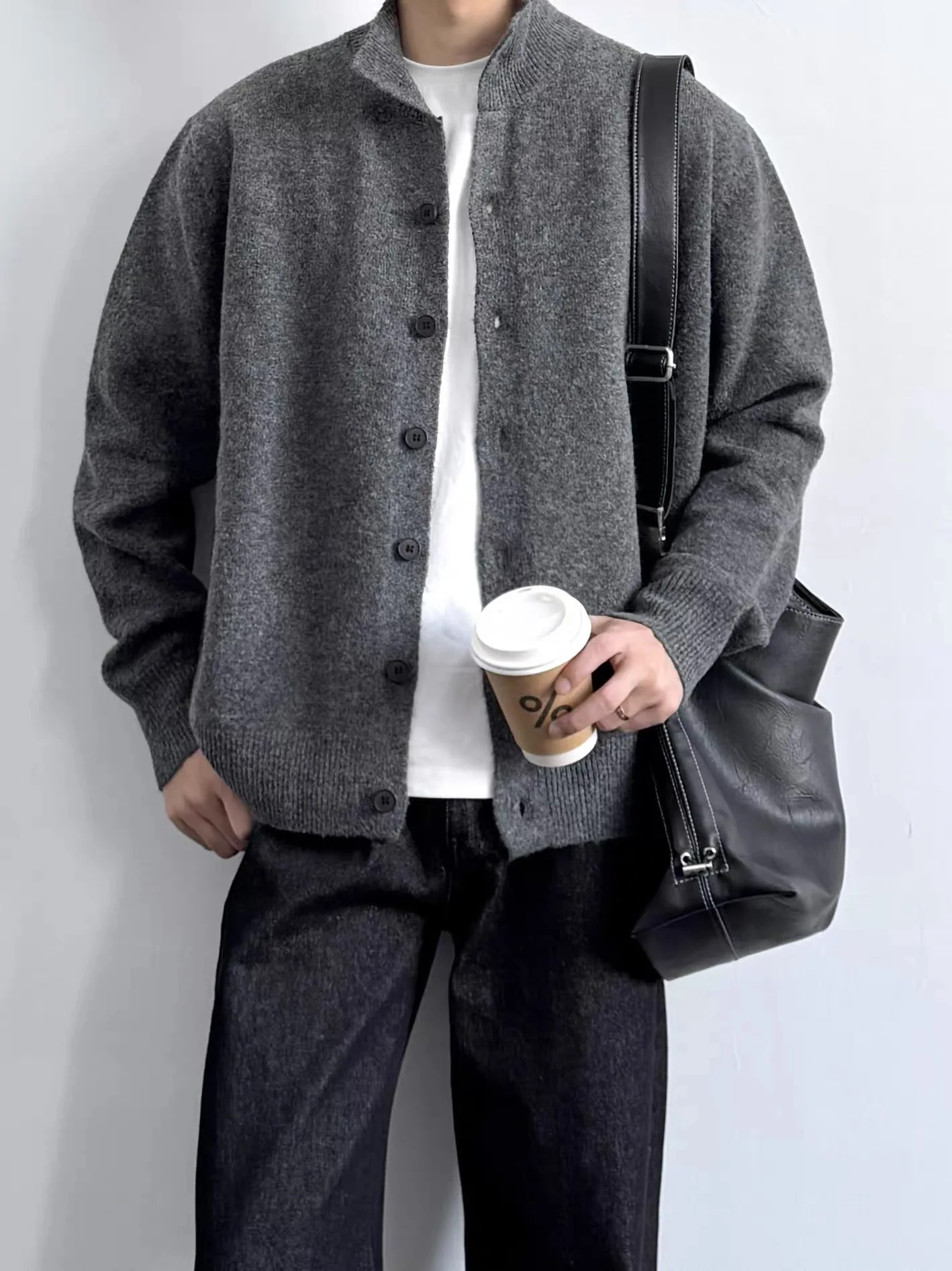 

Американский ретро-кардиган на пуговицах с воротником-стойкой, повседневный универсальный мужской свитер свободного кроя для осени и зимы, комфортный.