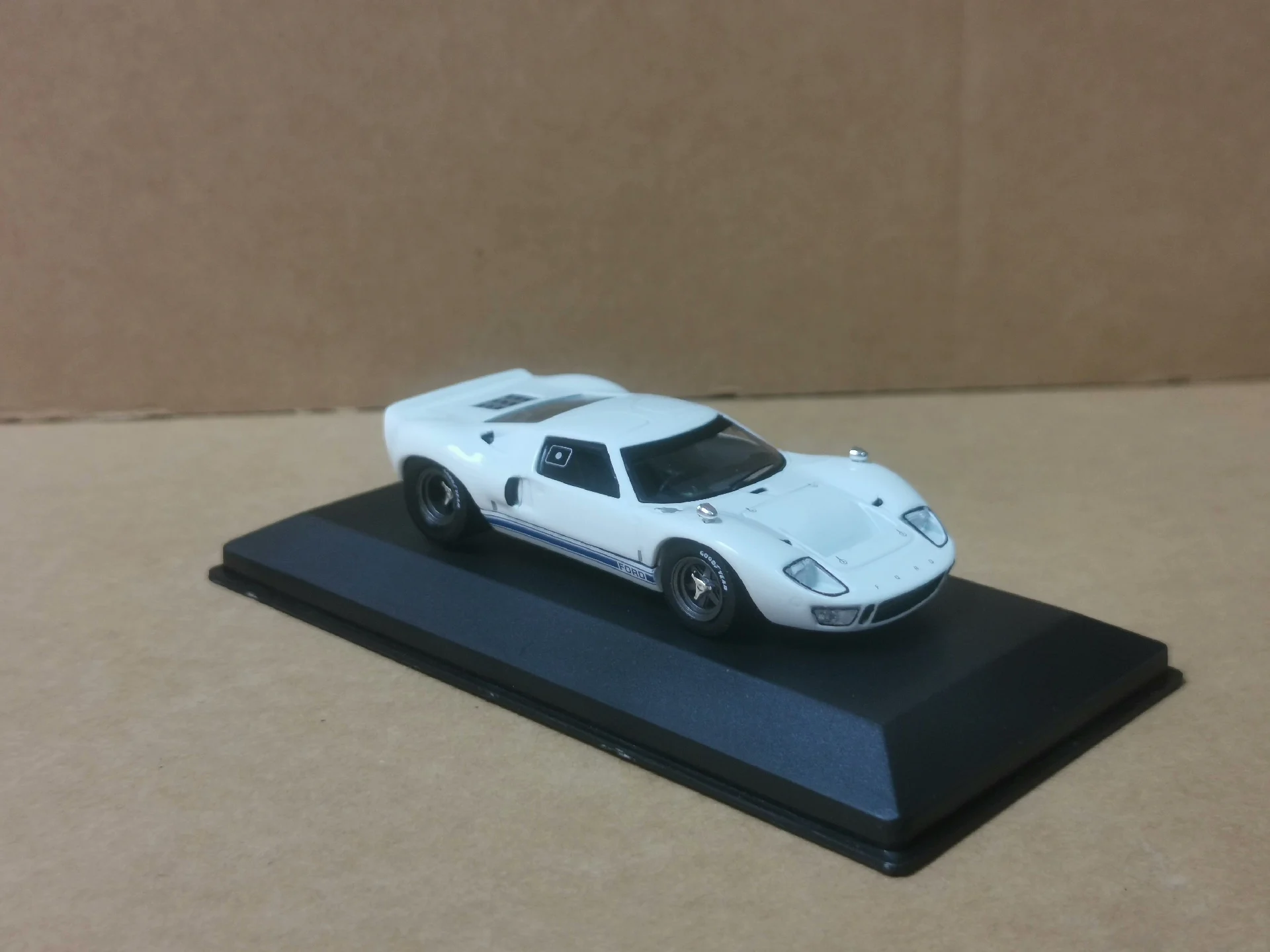 Modèle de voiture en alliage moulé sous pression SOLIDO, échelle 1:43, FORD GT40 1966, Ford, jouet de collection, cadeau, affichage Souvenir, ornement