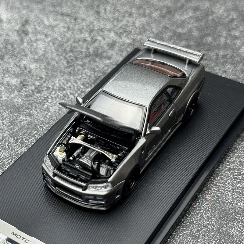 MH 1:64 Skyline GTR R34 NISMO CRS VER نسخة مفتوحة من طراز السيارة المصنوع من السبائك