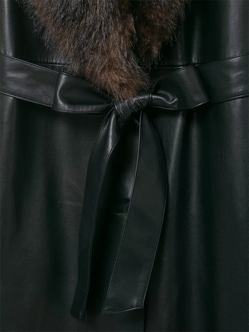 2025 Otoño/Invierno nueva colección de mujer, lujoso abrigo de cuero negro con cuello de piel sintética desmontable y cinturón.