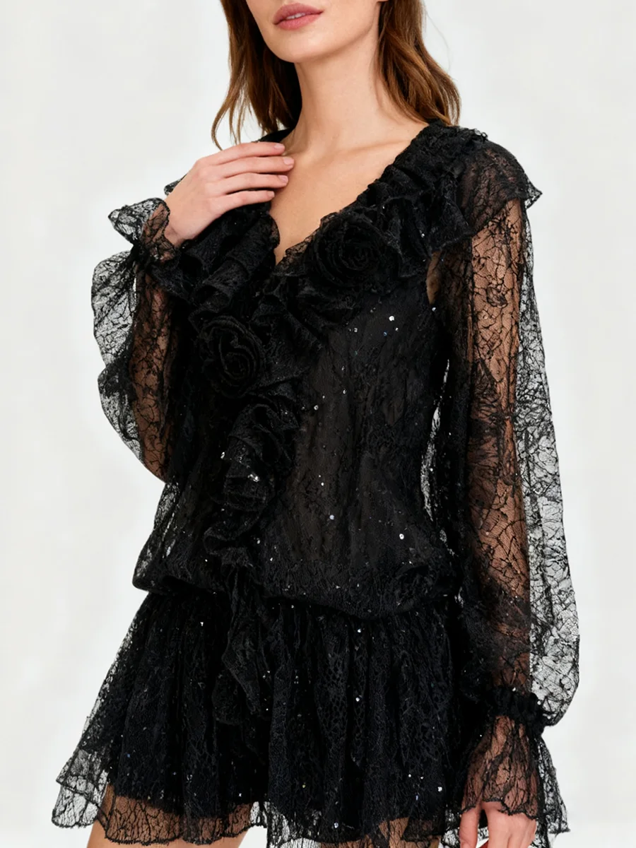 เดรสสั้น TWOTWINSTYLE ผ้าซีทรูแต่งระบายจับจีบ สำหรับผู้หญิง คอวี แขนยาว แต่งลายดอกไม้ 3 มิติ แบบต่อผ้า รุ่นใหม่