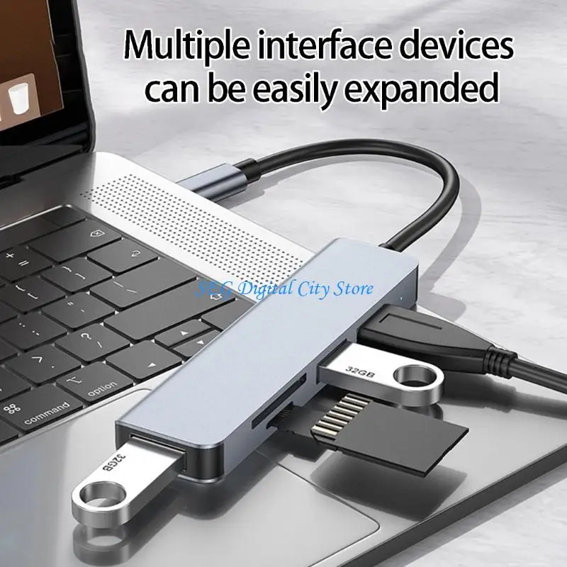 

U75B Metal USB Type C To HDTV Docking Ststion With USB3.0 USB2.0 And Memory Card Slots For Digital Devices