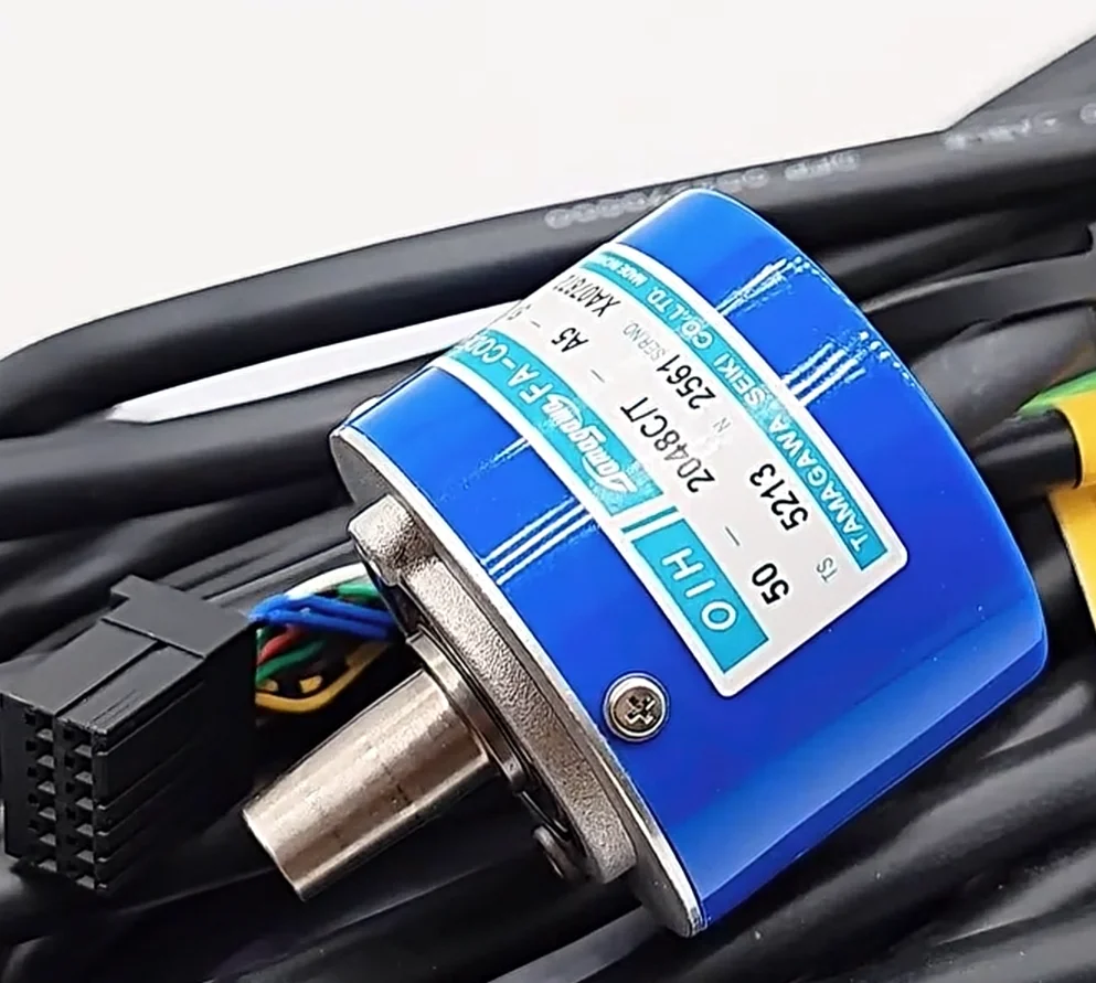 

TS5213N2561 Кодировщик Tamagawa OIH48-2048C/T-A5-5V Энкодер